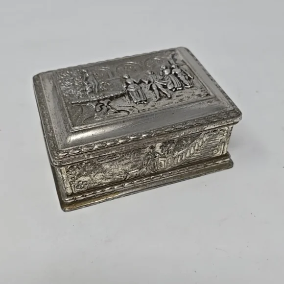 Vtg french jewelry box vanity trinket box casket engraved hinged florentine - Picture 2 of 12